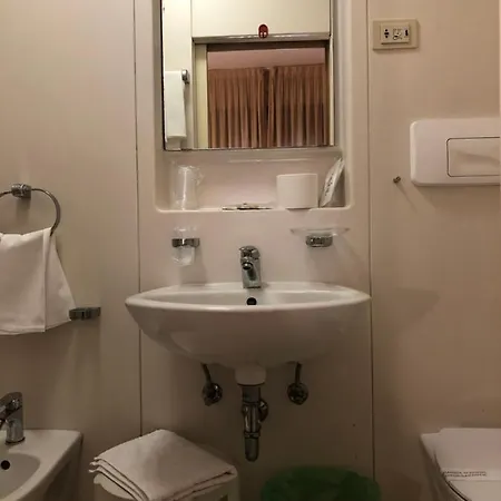 Hotel Eden *